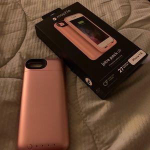 Mophie juicepack iphone 7/8 rose gold case